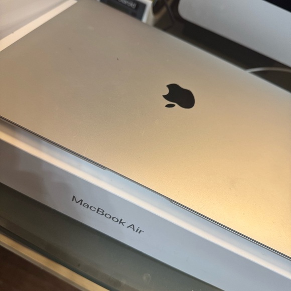 Apple Other - Apple MacBook Air - pristine condition - with box